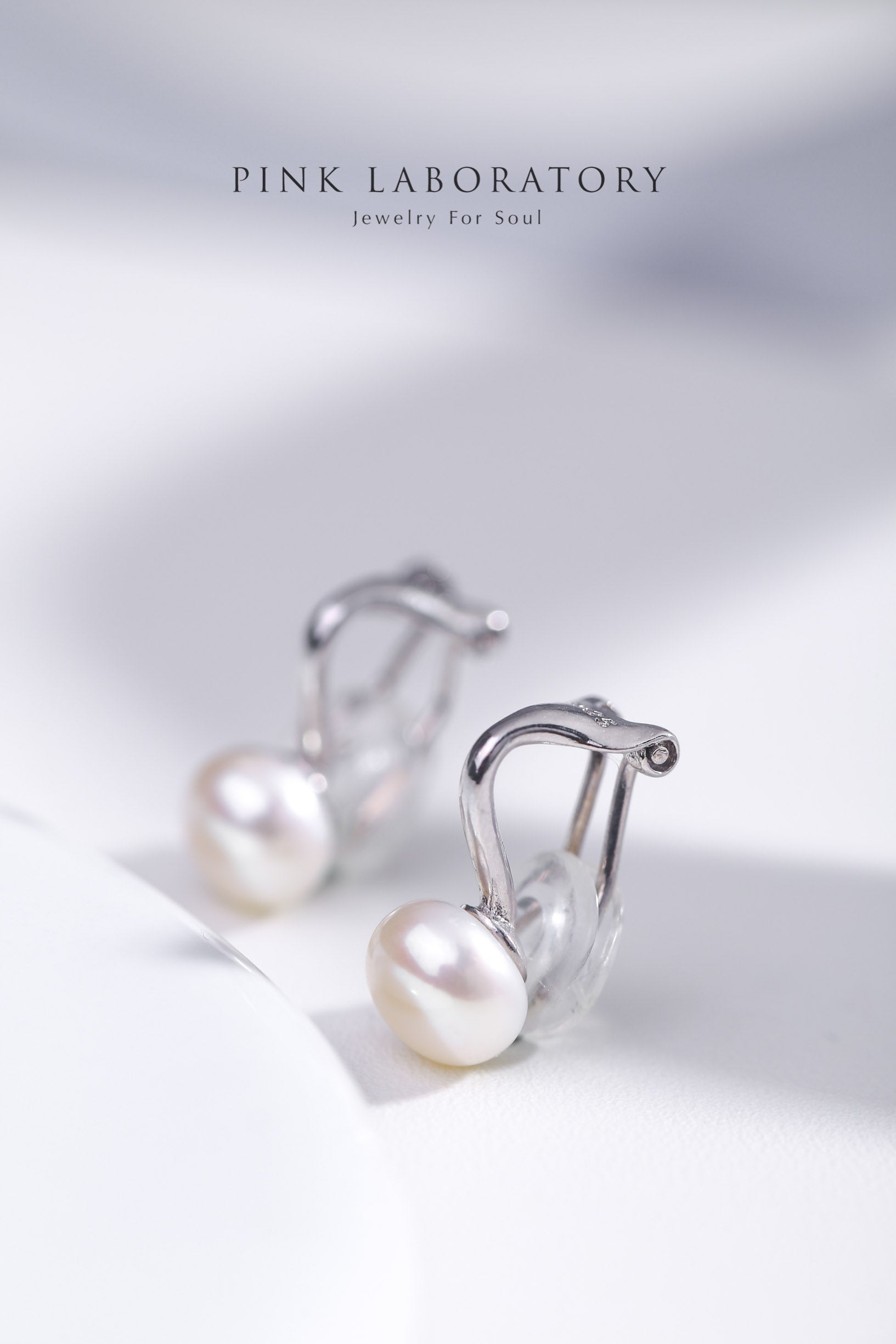 天然淡水珍珠925純銀精鍍亮澤白金耳環