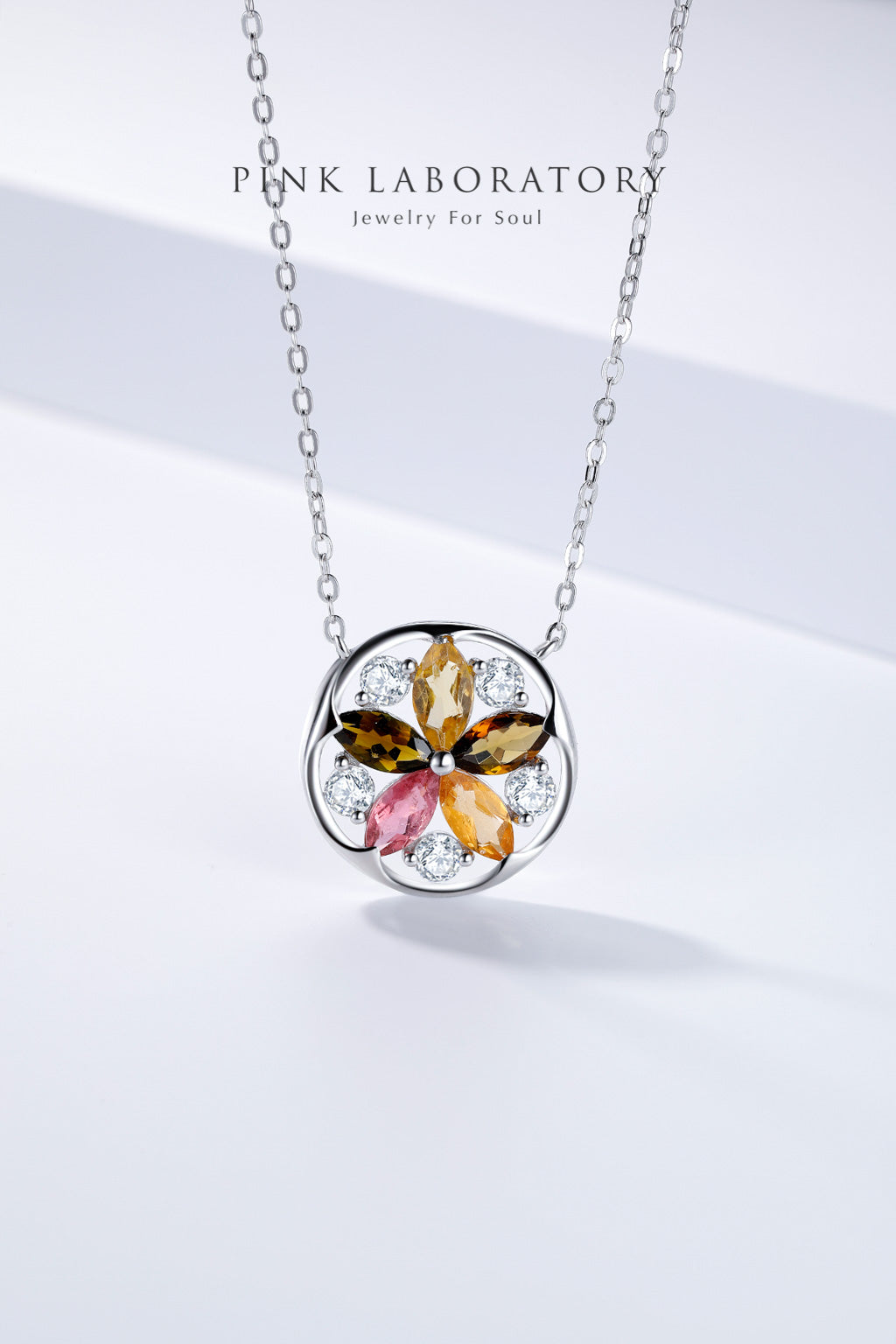 碧璽梅花鋯石吊墜項鍊 | 925純銀鍍白金頸鍊