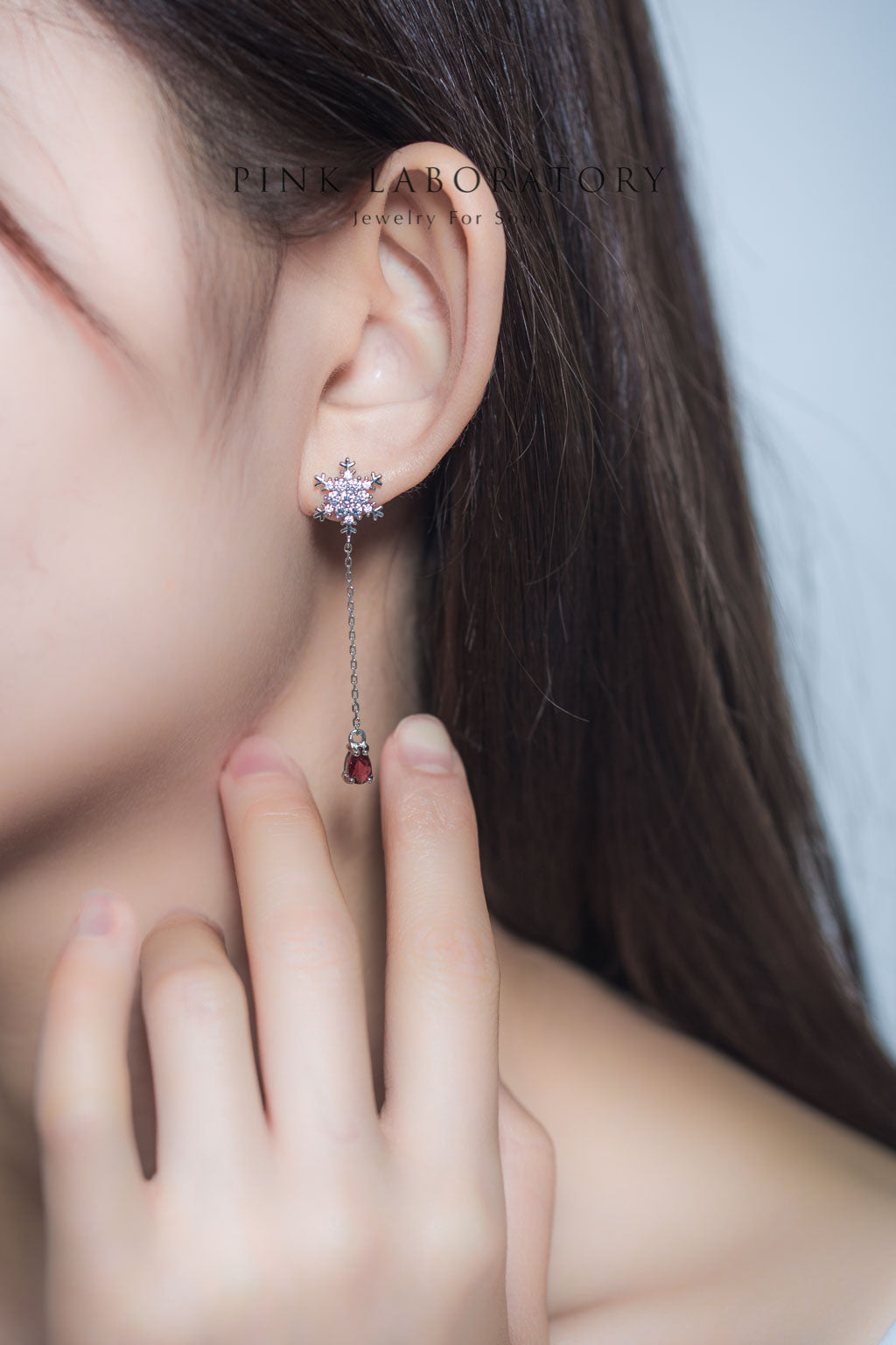 粉碧璽雪花耳環 | 925純銀鍍白金耳釘